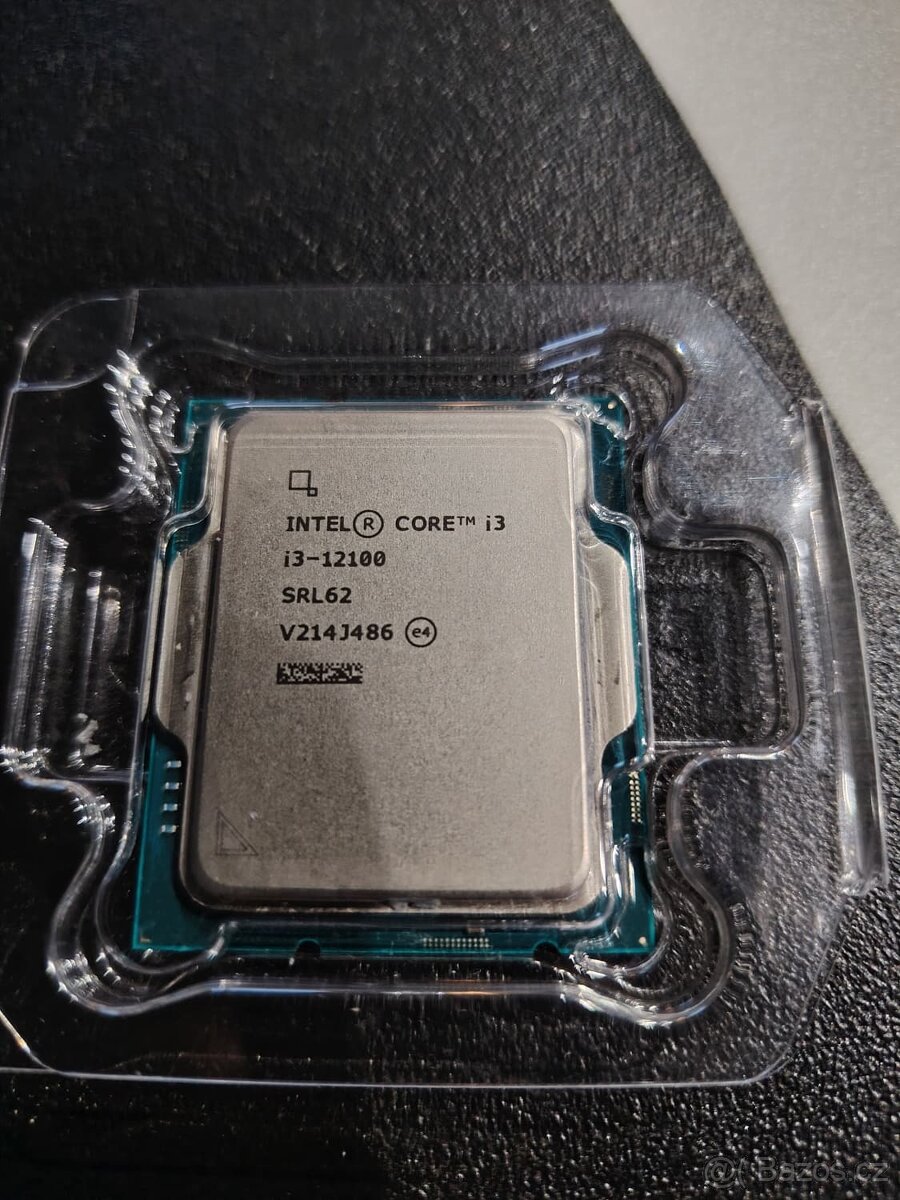 Intel® Core™ i3-12100