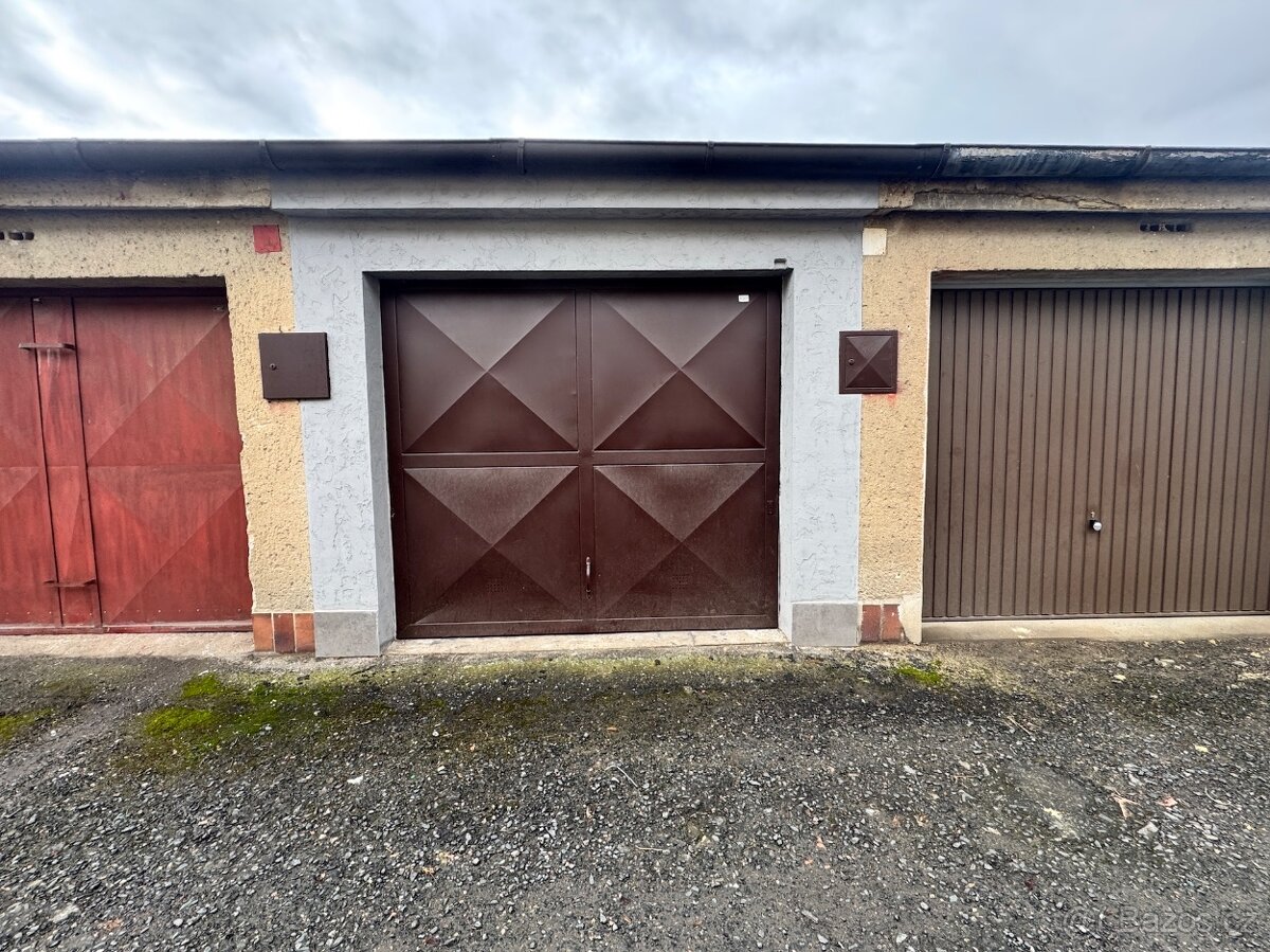 Pronájem garáže, Dukelská, Litomyšl