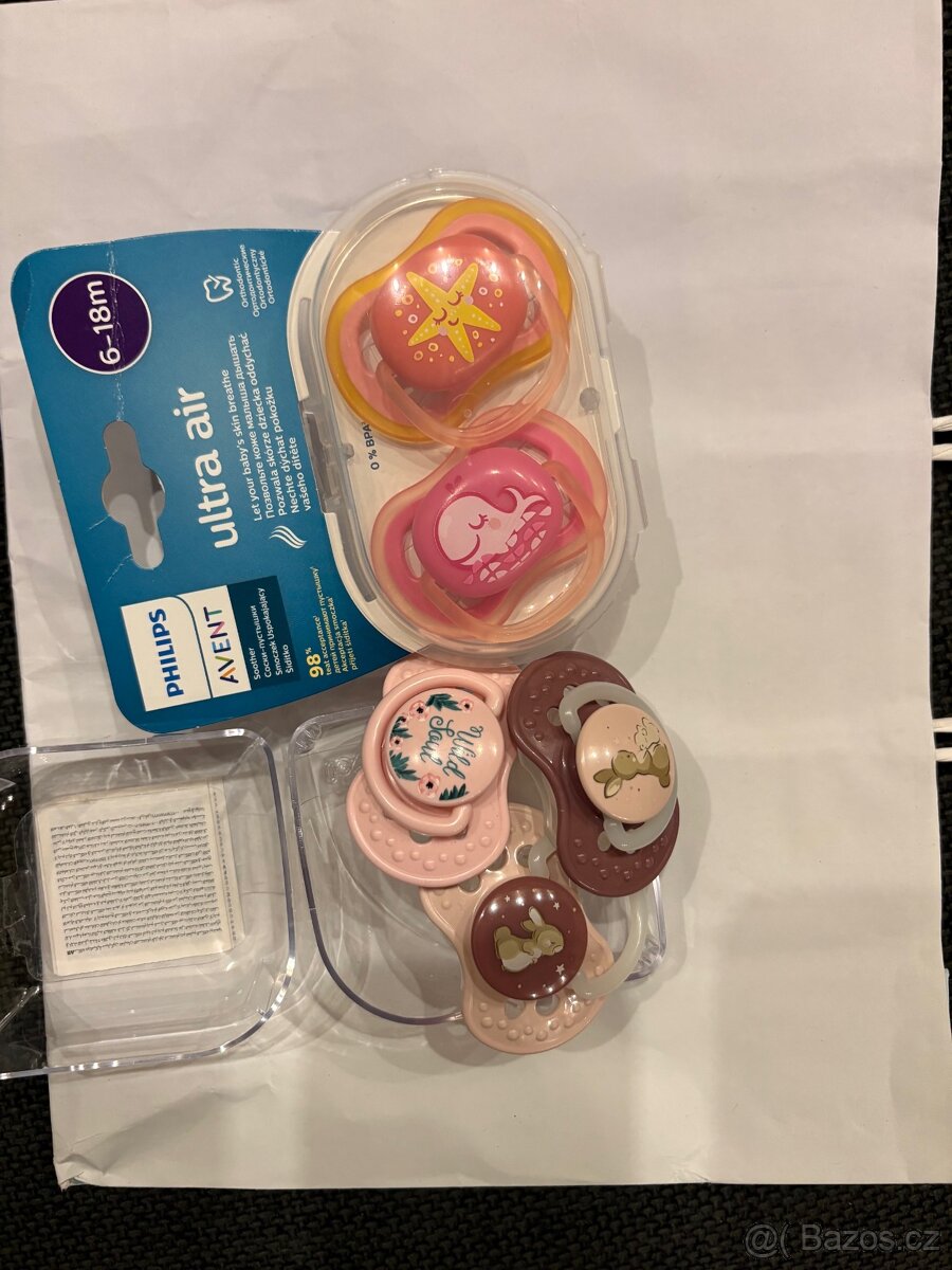 Dudlíky pro holčičku 6-18 měs