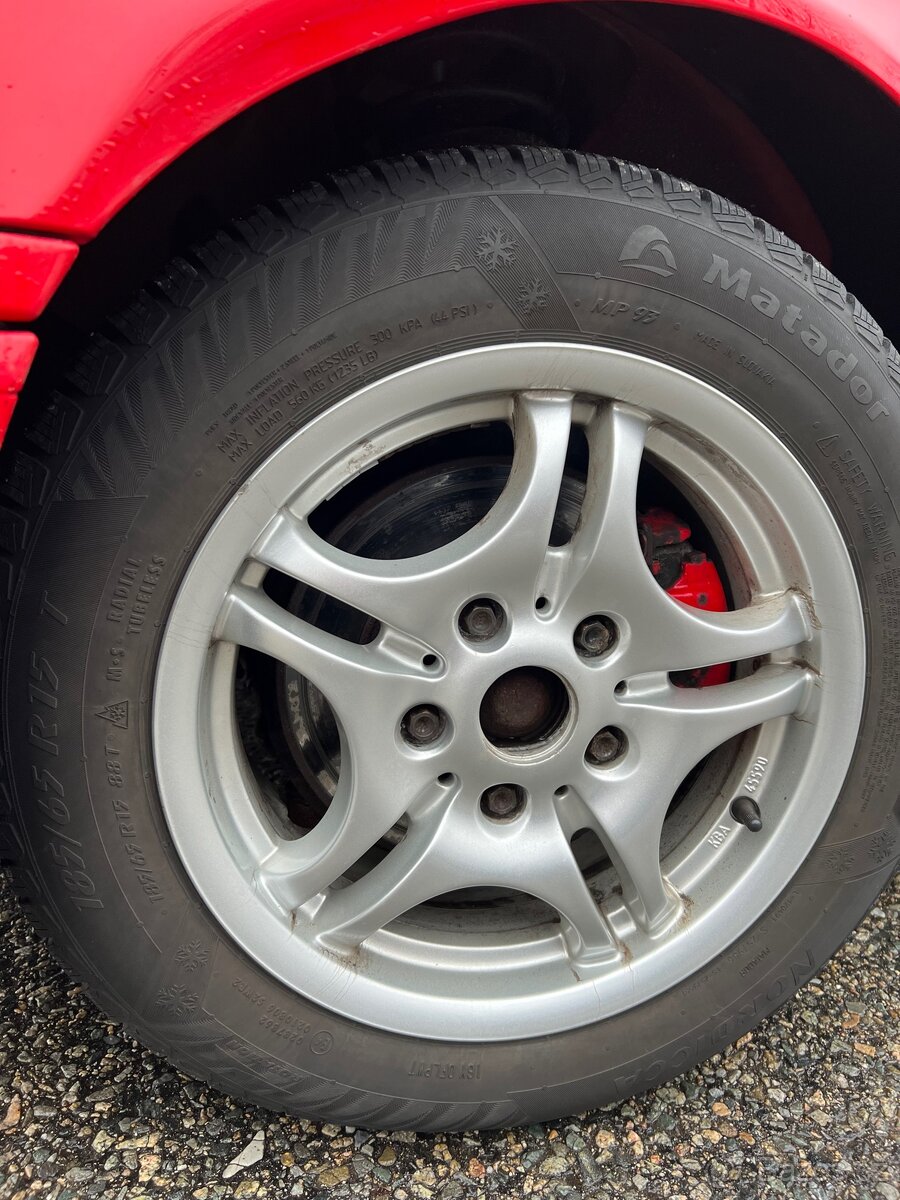 BMW disky + 185/65 R15 pneu