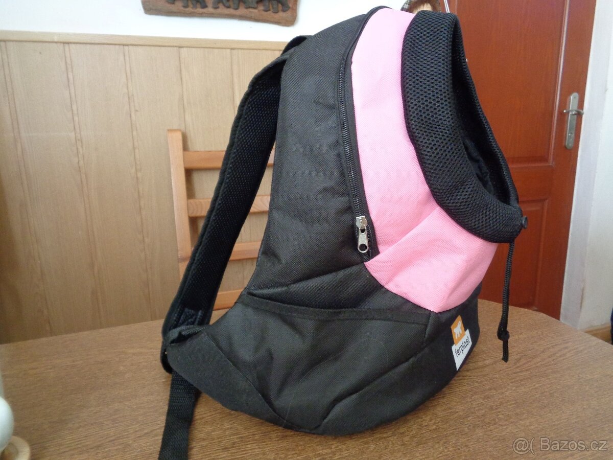 Batoh pro malého psa