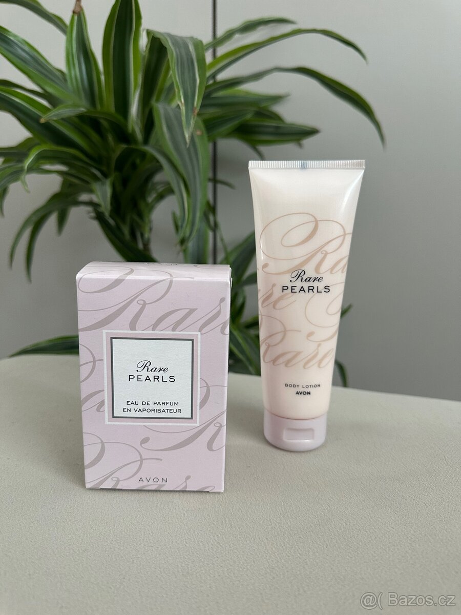 AVON Rare Pearls