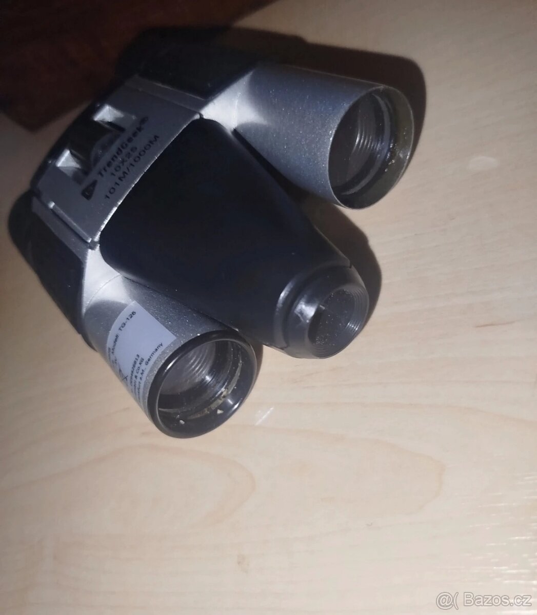 Dalekohled s digitalnim fotoaparátem