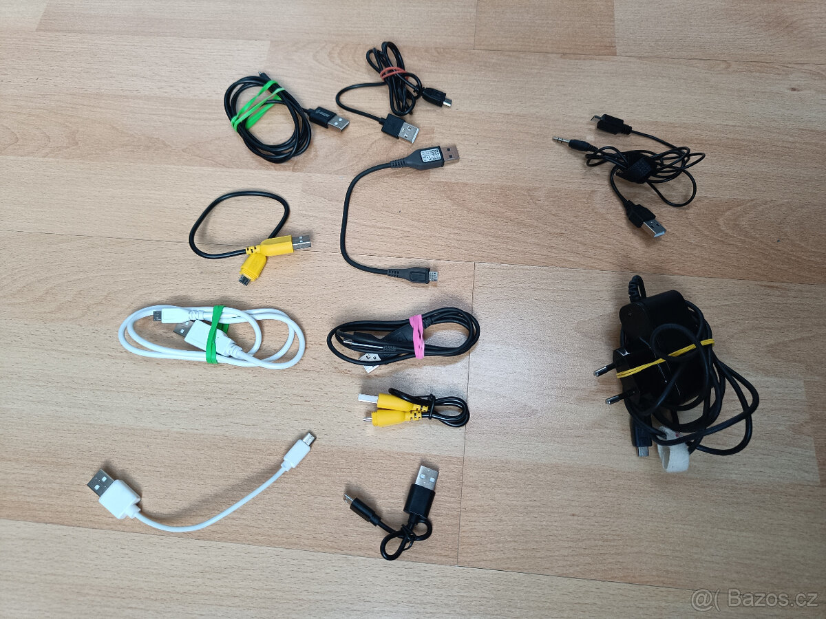 ruzne kabely: micro USB - USB-A, jack, nabijacka, jine