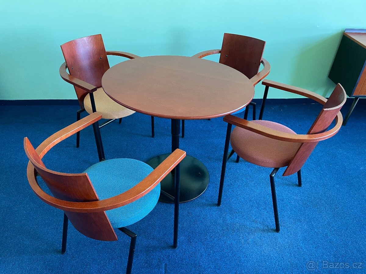 4 ks židle + stoleček