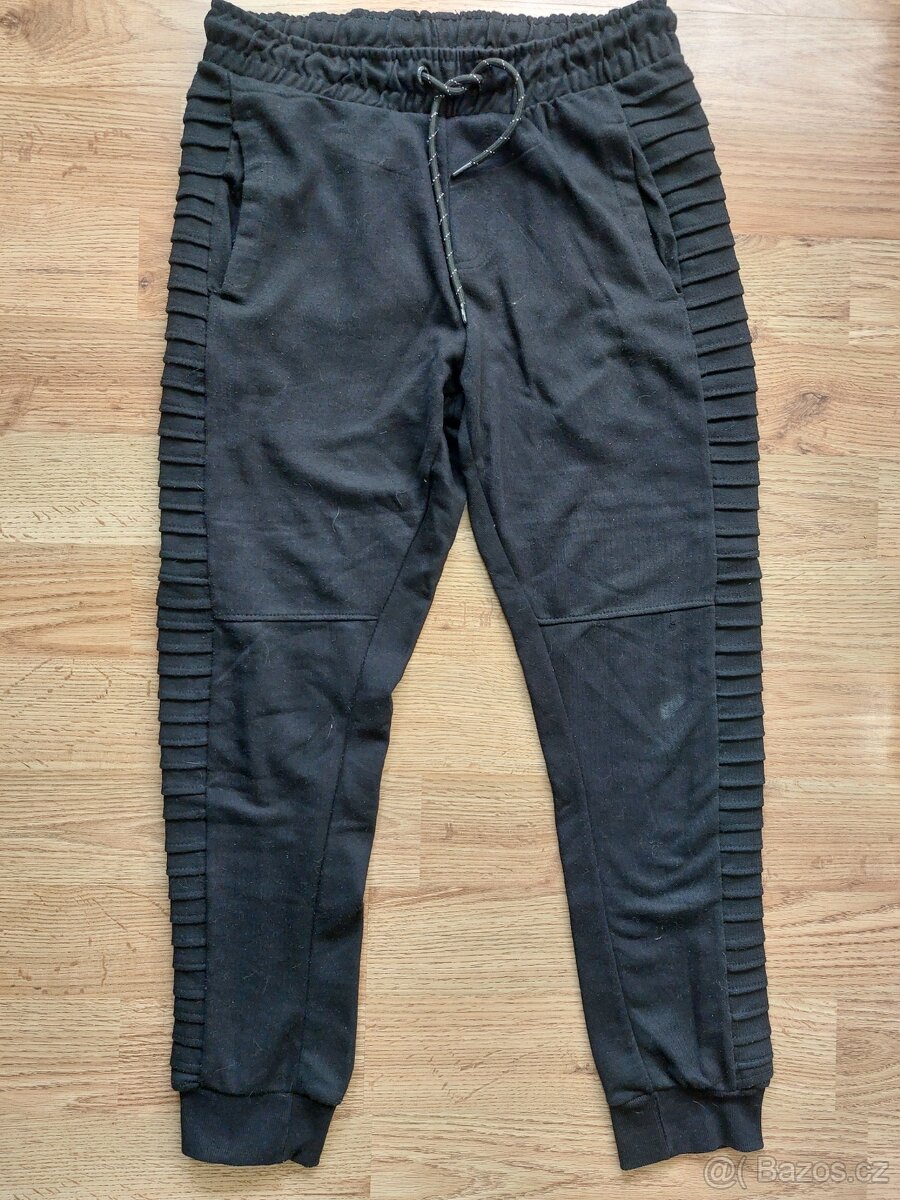 Chlapecké tepláky zn. Chapter vel. S