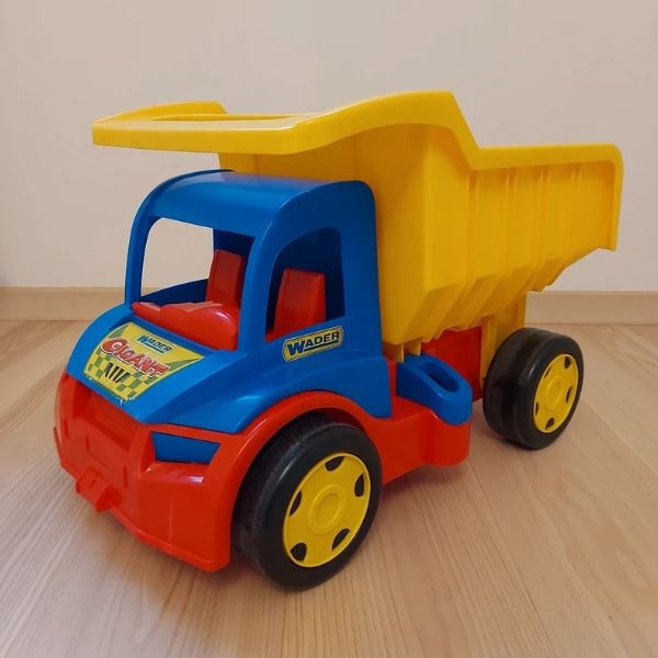 Velký náklaďák Gigant Truck