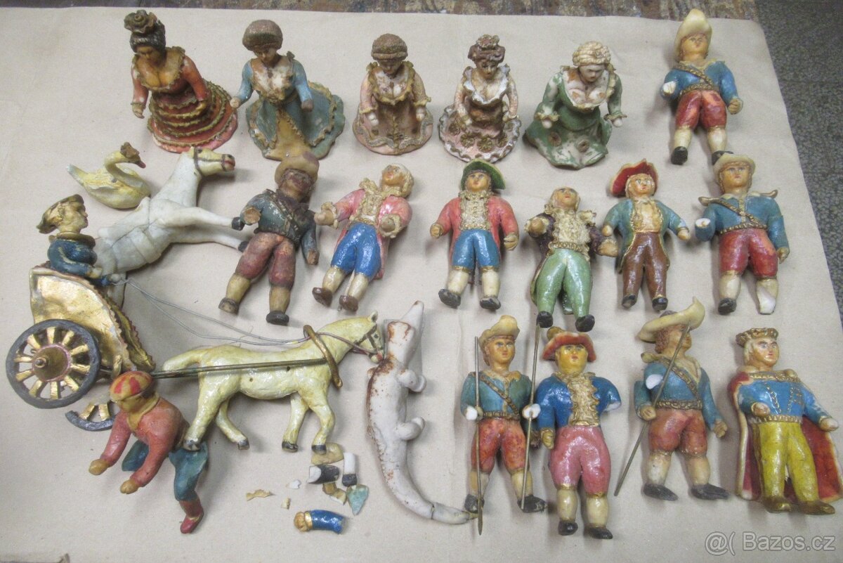 Betlém Třešť figurky a divadélko postýlka