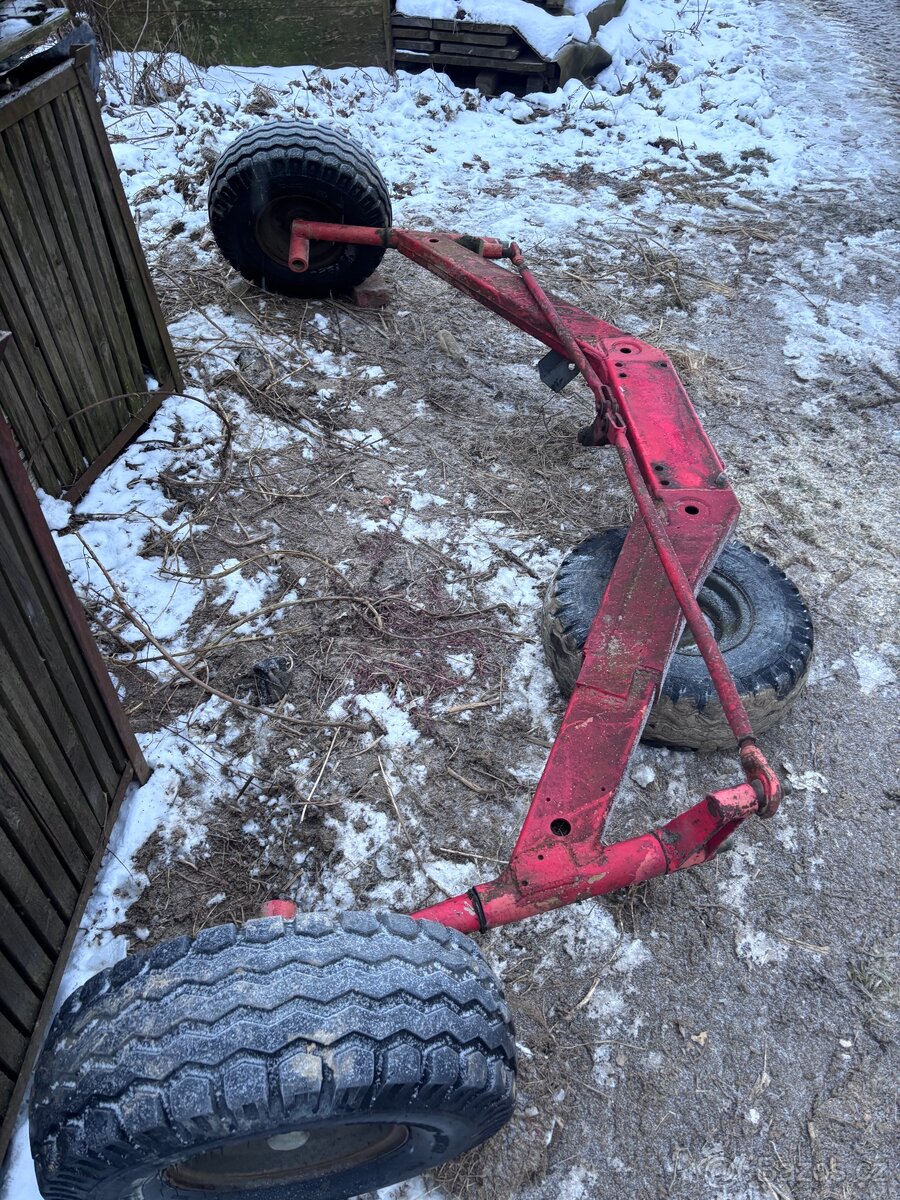 Řiditelná náprava Pöttinger eurotop 651a