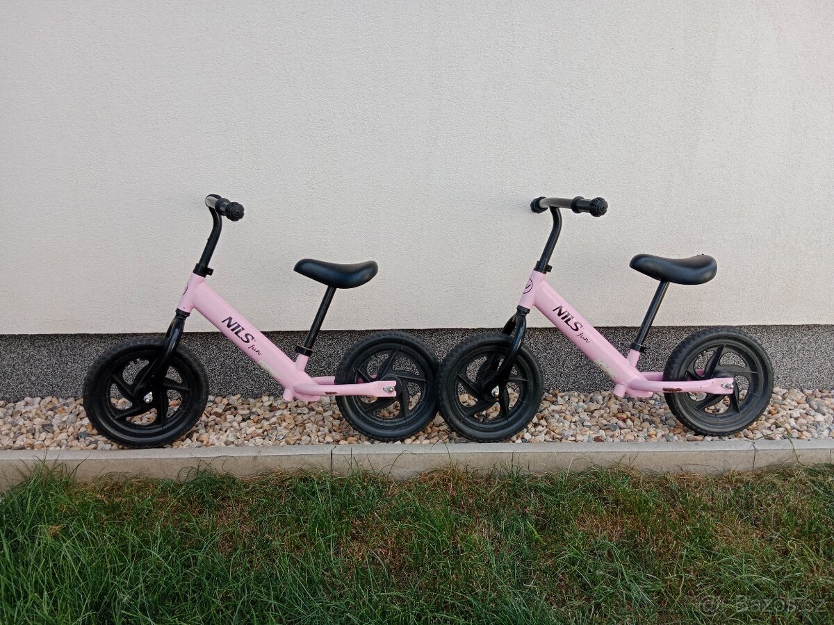 2x Balanční kola - odrážedla pro dvojčata