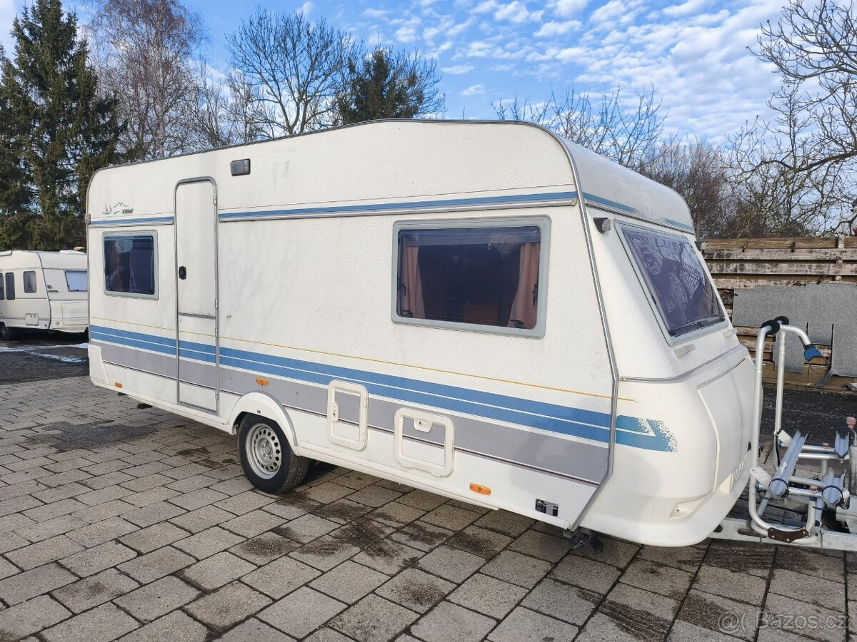 Hobby 480, předstan Isabella, solární systém, nosič kol