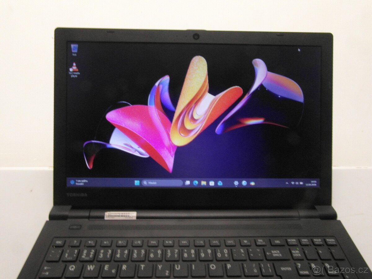 TOSHIBA SATELLITE PRO o úhlopříčce 15,6"