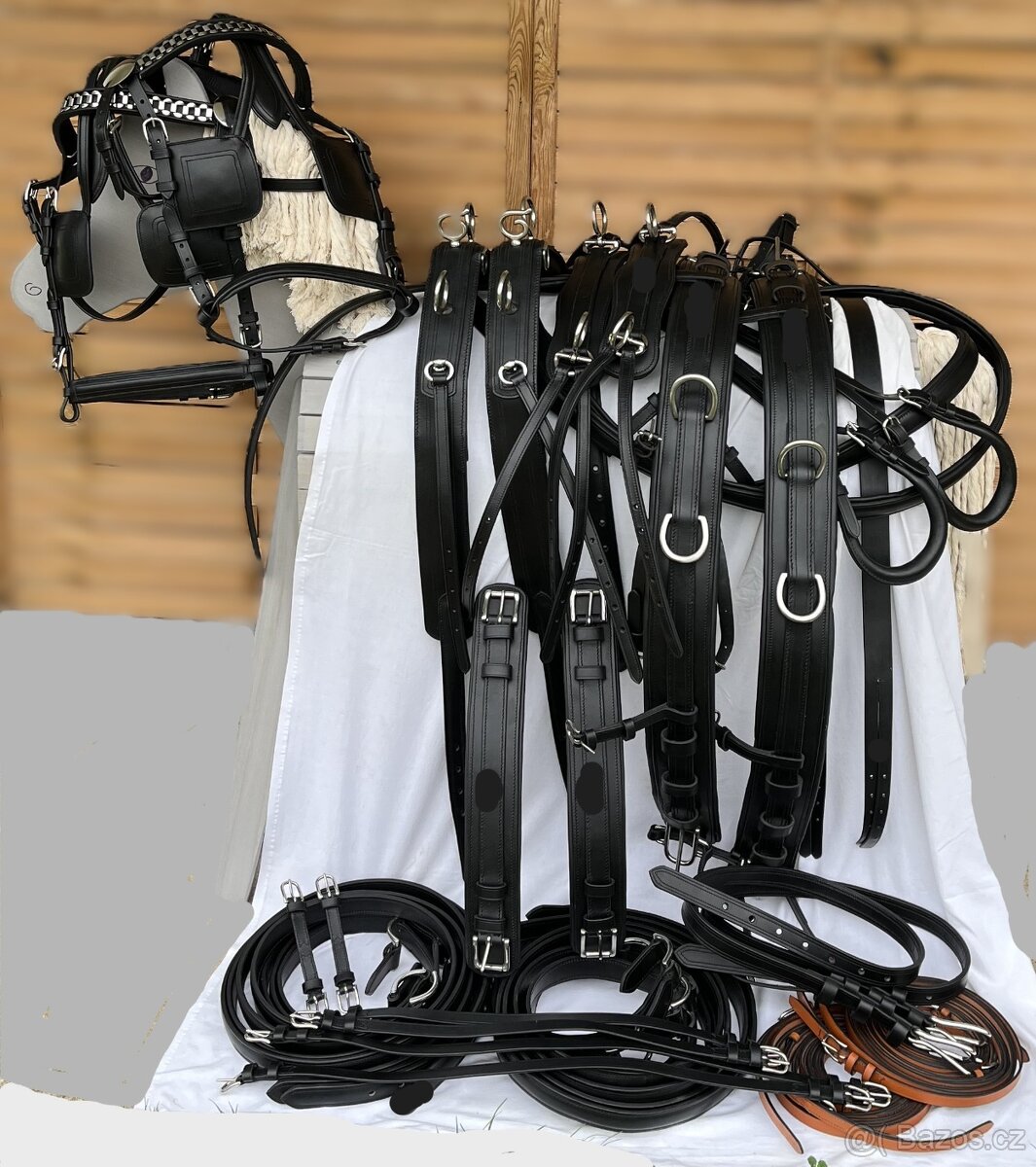 Tažný poprsní postroj kožený černý, dvojspřežní
