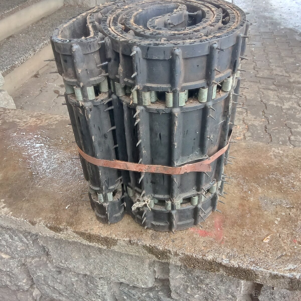 Prodám sněžný skútr buran