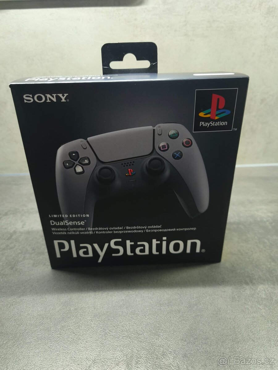 Playstation 5 DualSense 30th Anniversary Edition