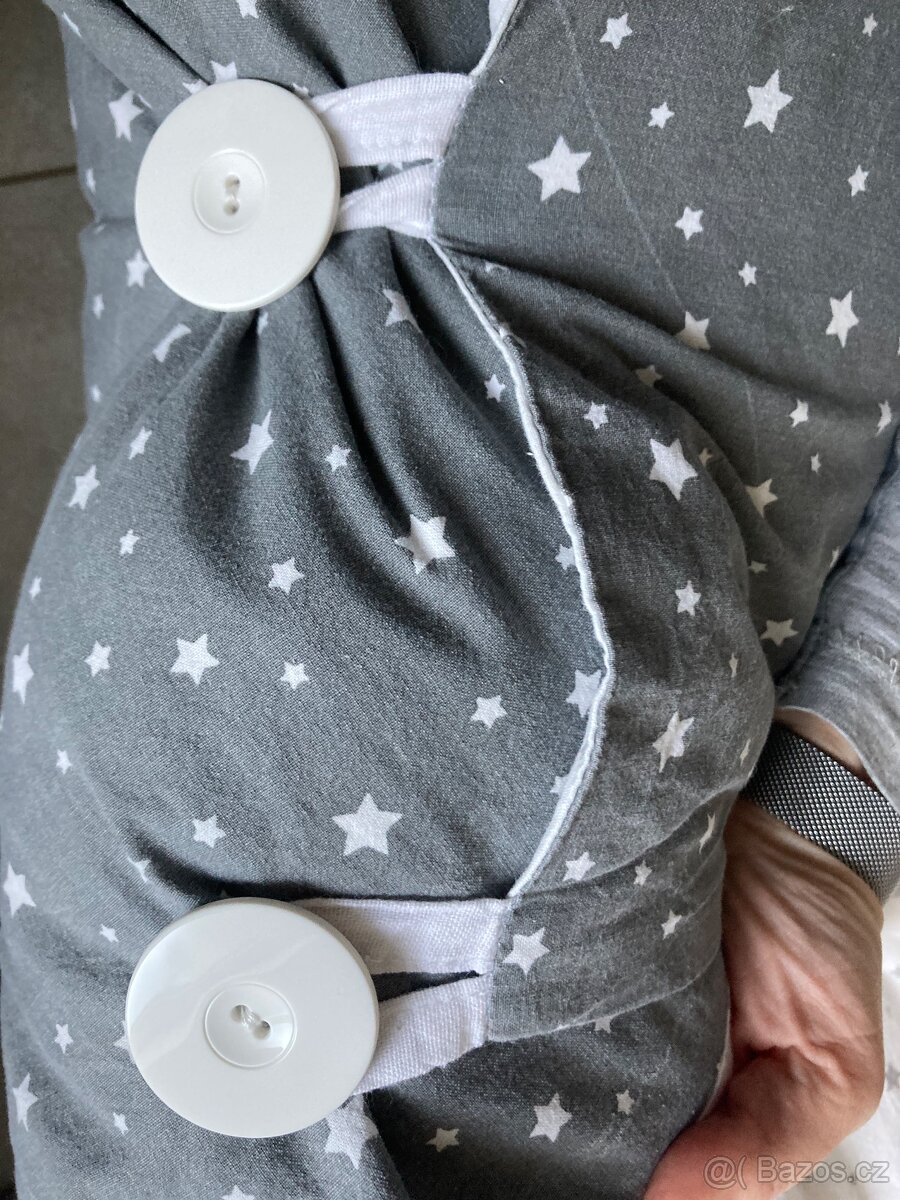 Péřová zavinovačka a polštářkový mantinel