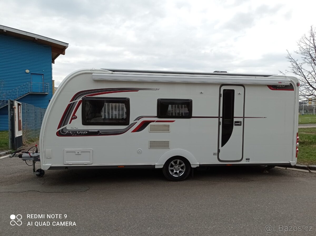 Karavan - Coachman VIP 520