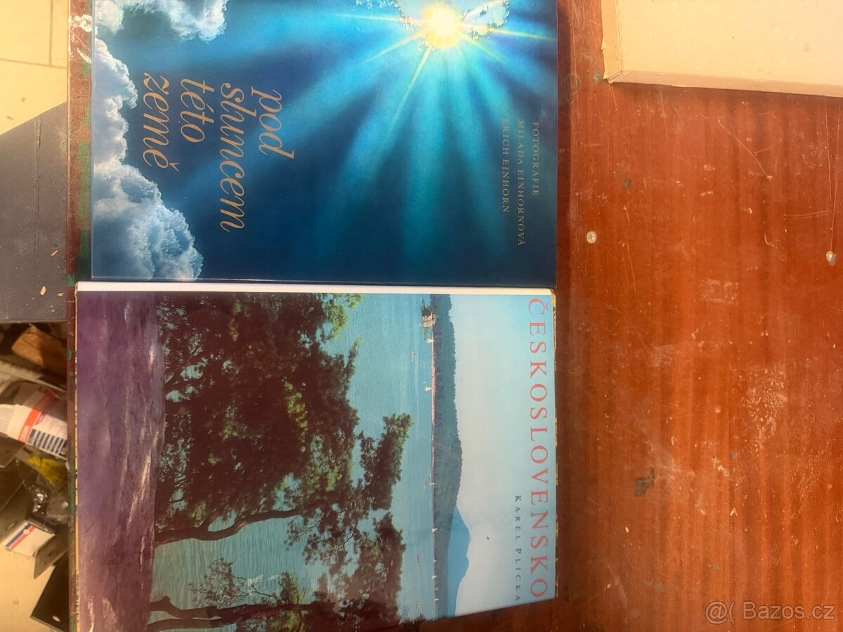 2 bedny knih z pozůstalosti