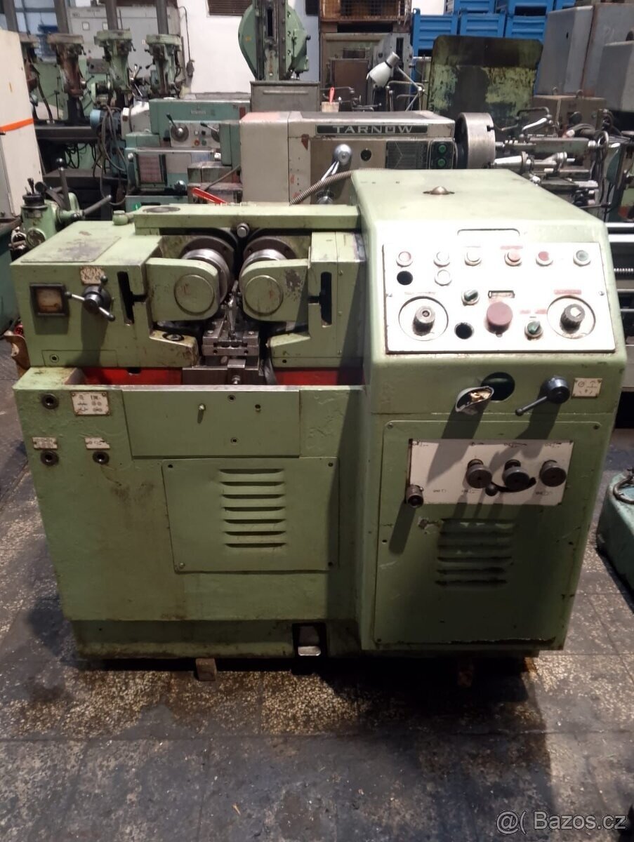 Válcovačka závitů UPW 12,5x70