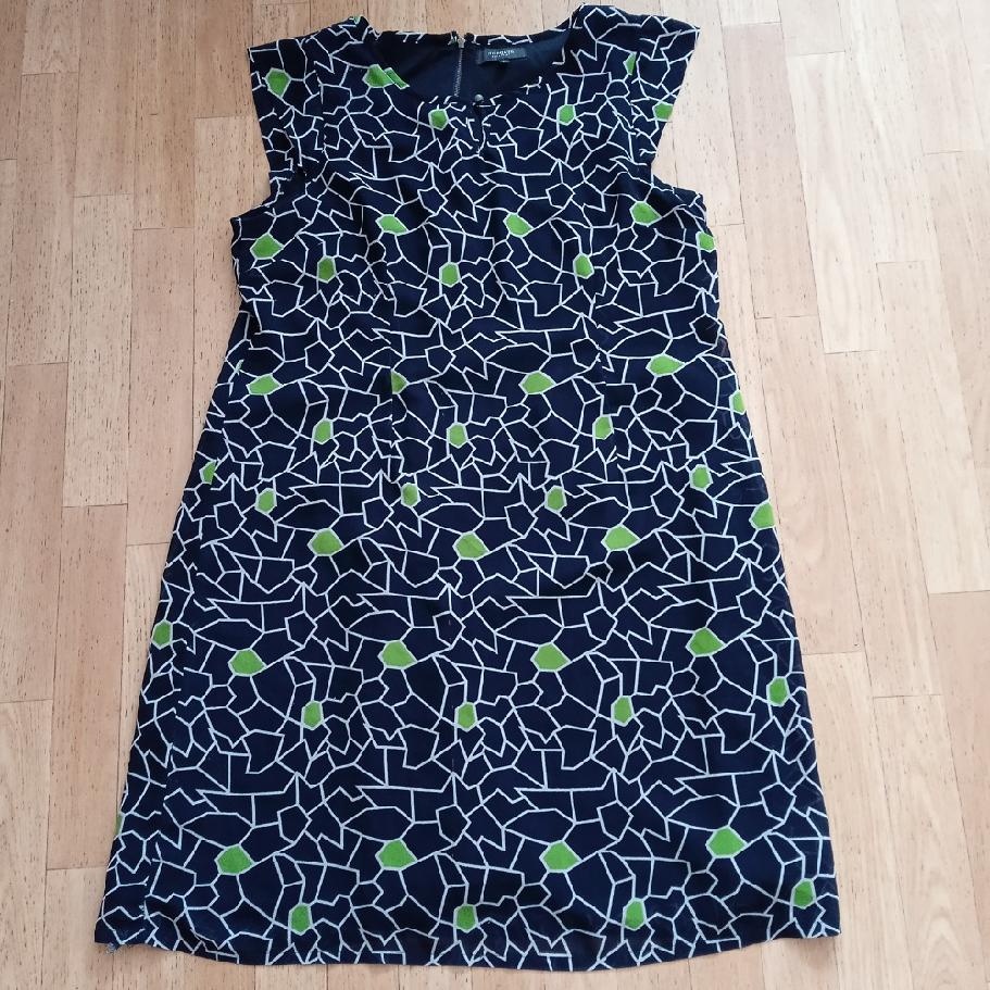 PĚKNÉ ŠATY VEL. L S PODŠÍVKOU