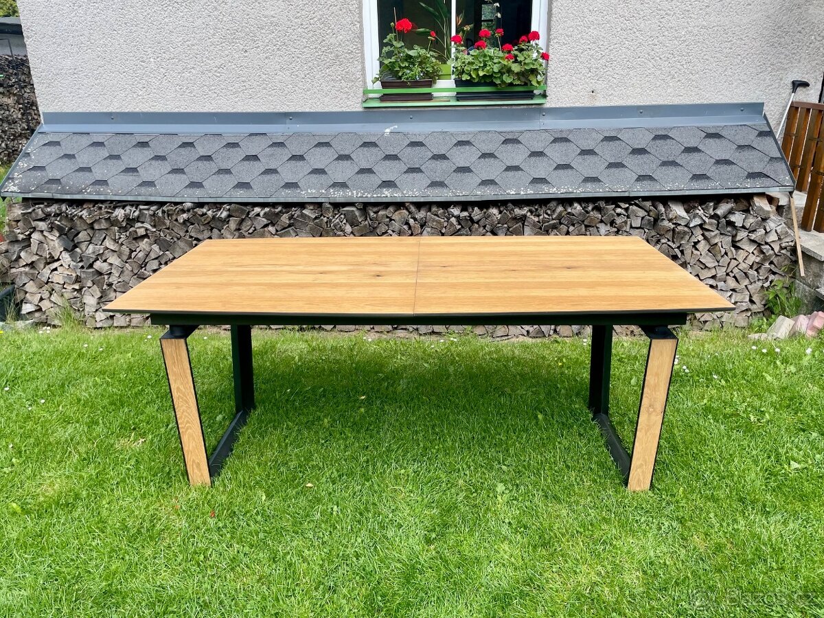 Jídelní rozkládací stůl - Dan 155 cm