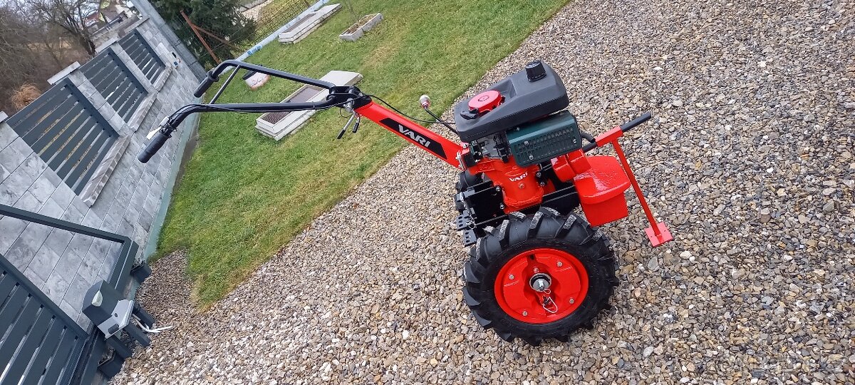 Malotraktor vari jikov 2017