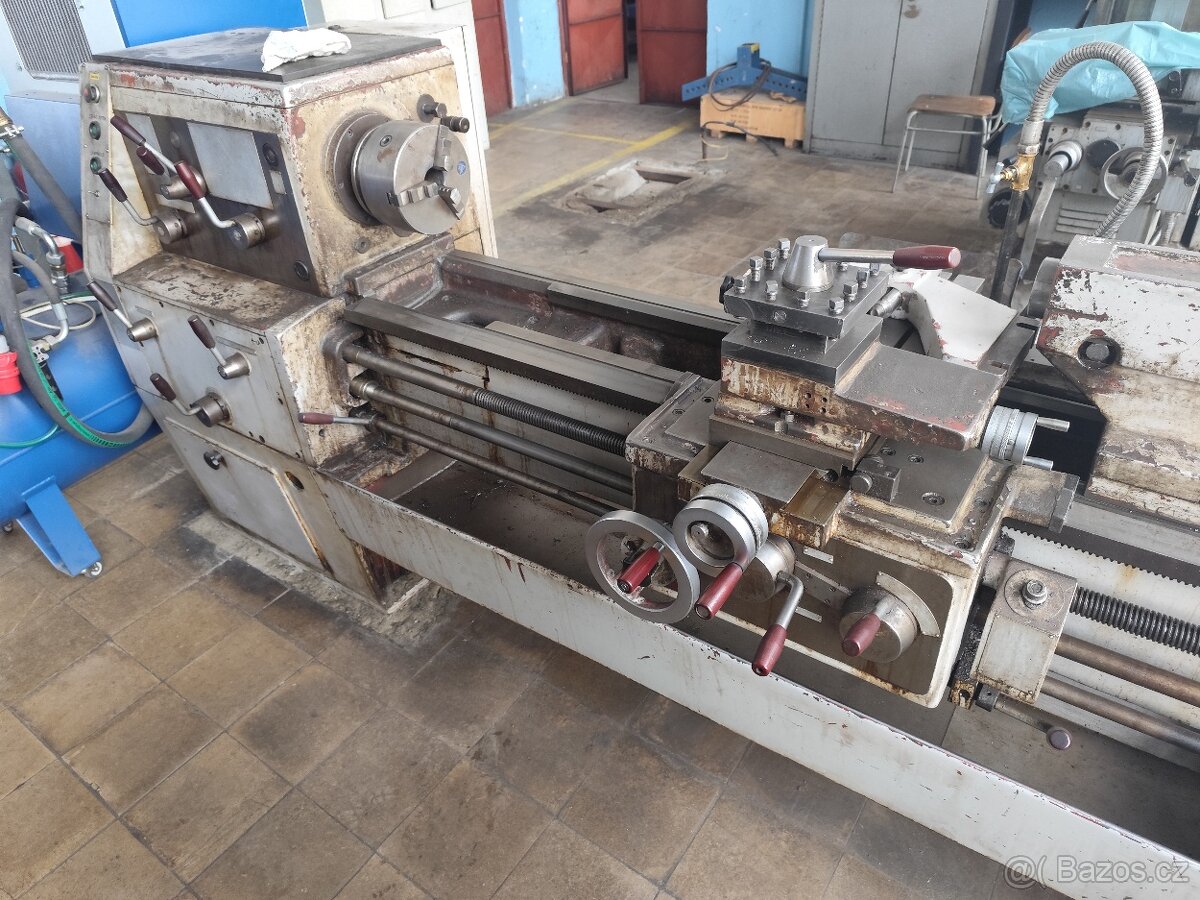 Soustruh TUG 40/1500