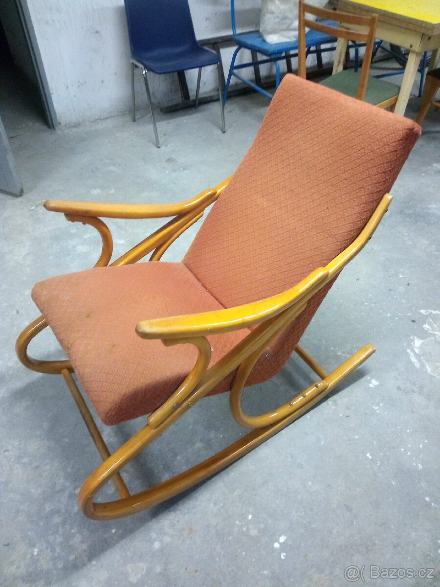 Houpací křeslo TON