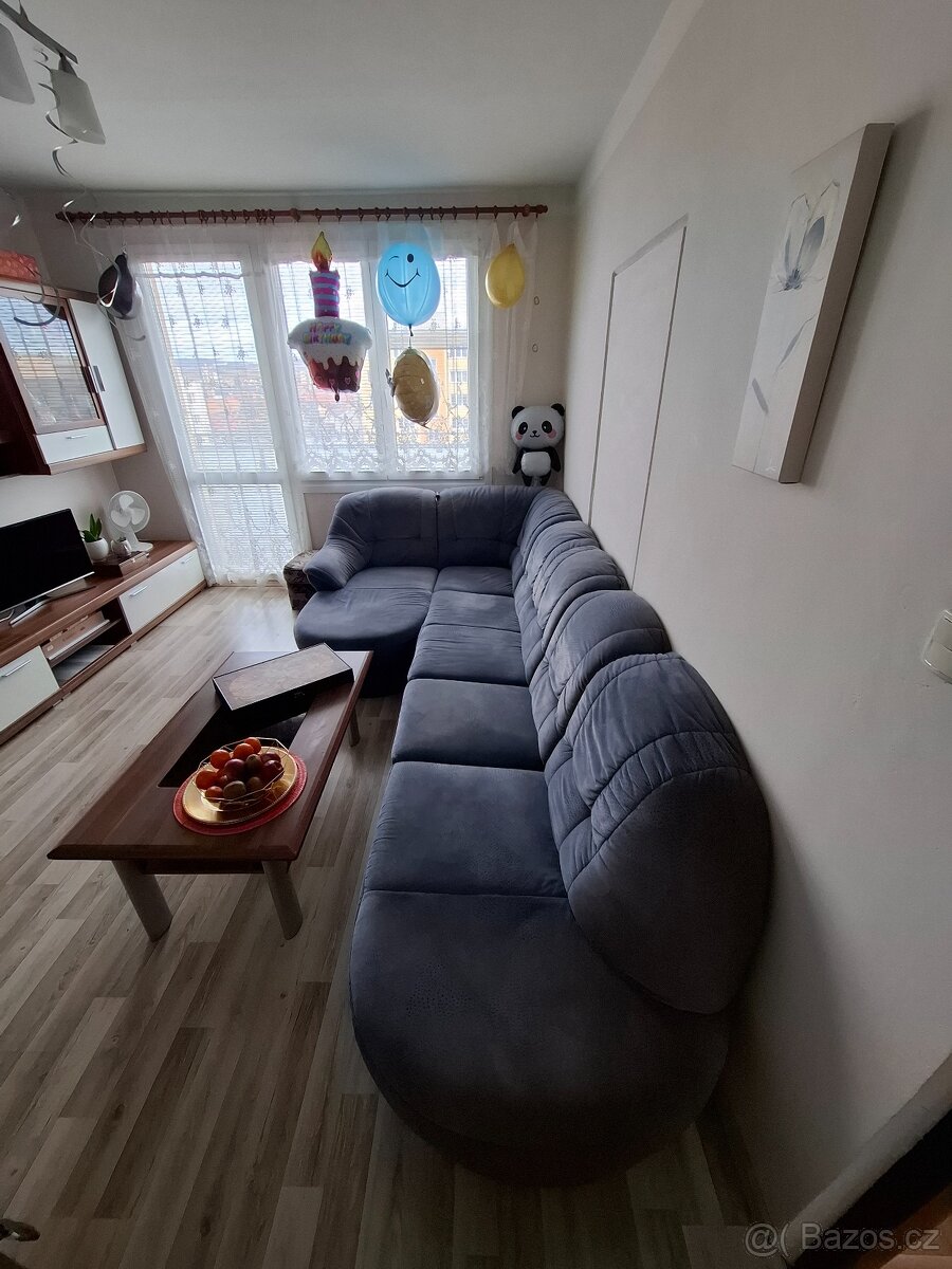 Pohodlná pohovka s možností přeskládání