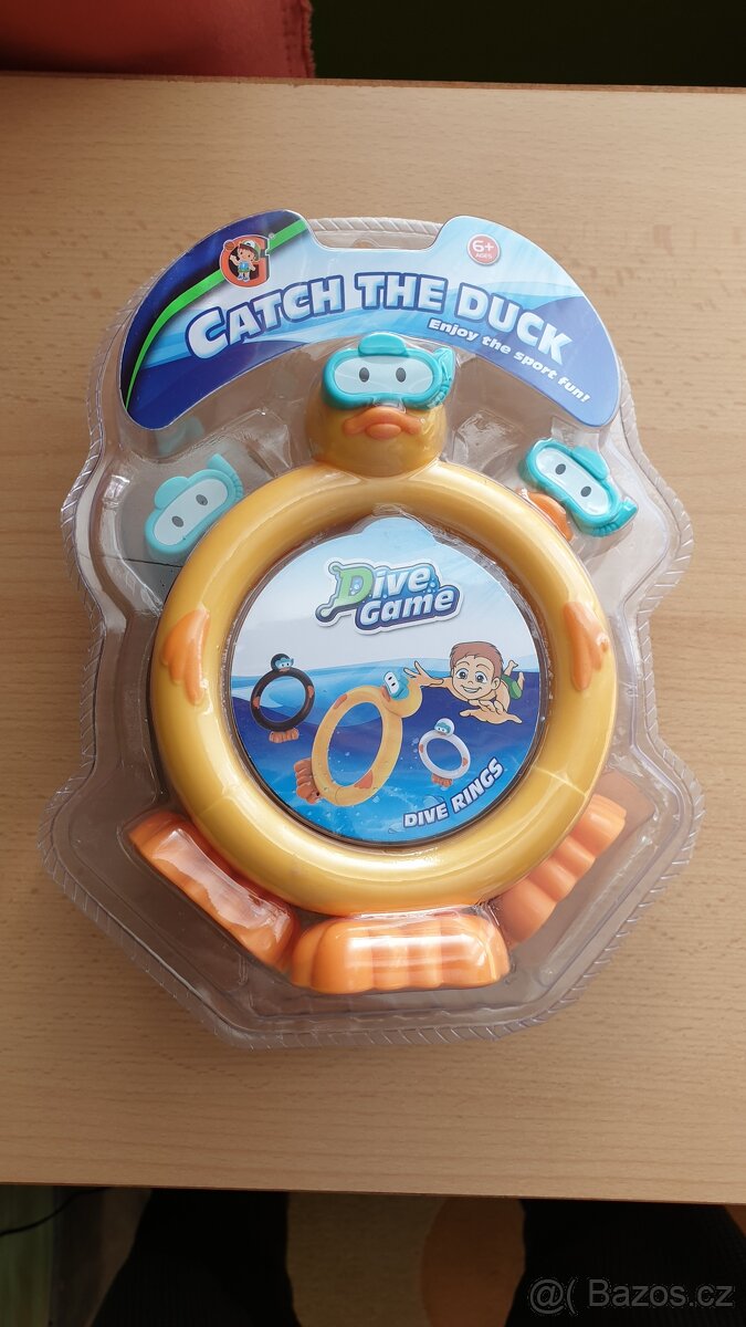 Dětská hra do bazénu