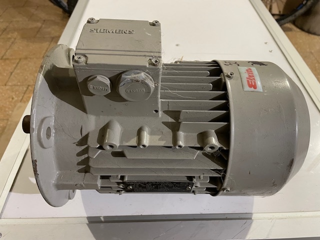SIEMENS motory nepoužité