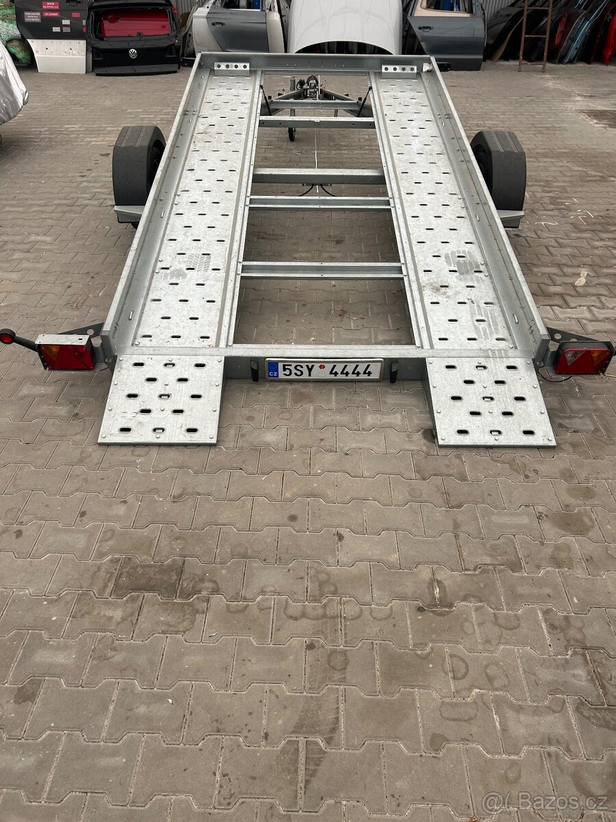 Přepravník malých vozidel