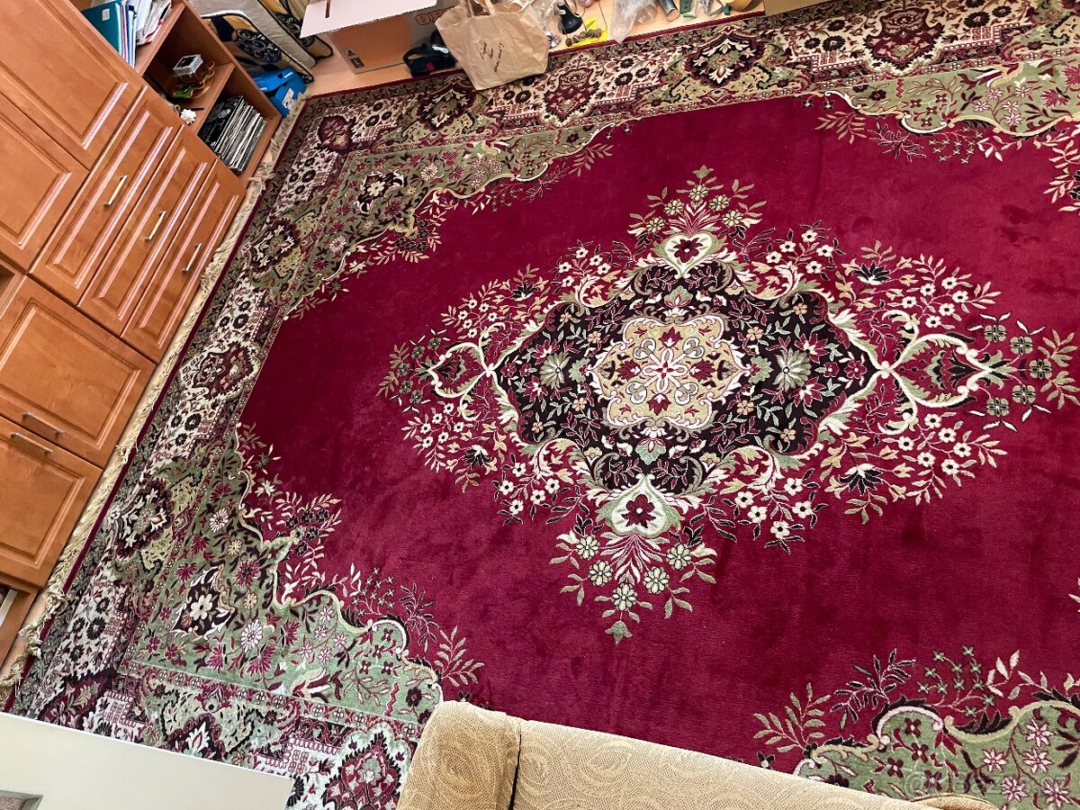 Perský ručně vázaný koberec