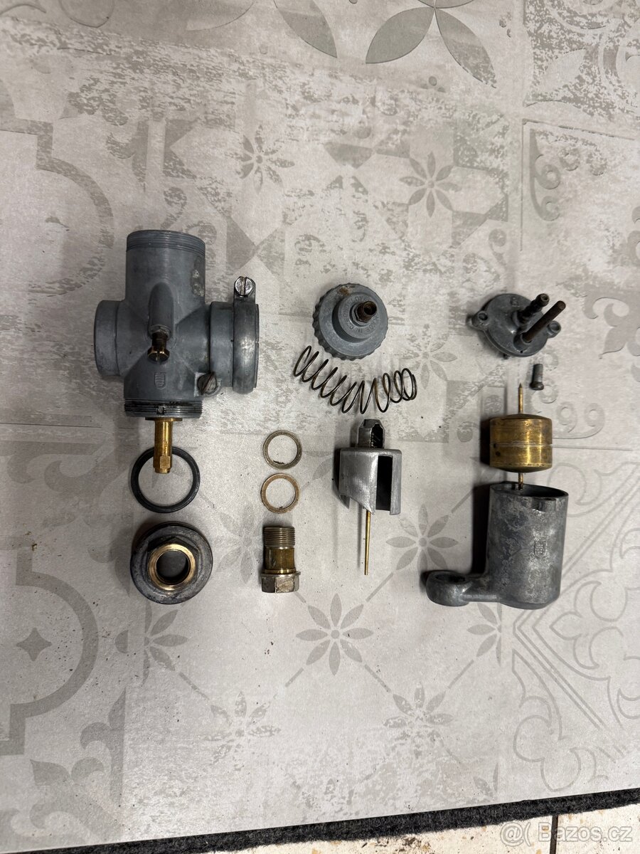 Jawa Libeňák 350 - originální kompletní karburátor