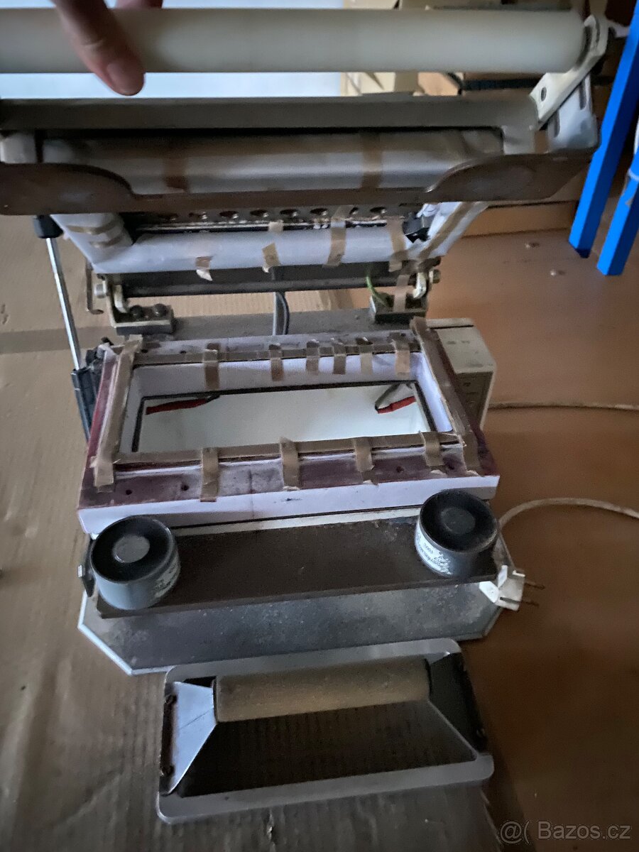 PRŮMYSLOVÁ STOLNÍ SVÁŘEČKA FOLIÍ, BLISTRŮ PEDROS