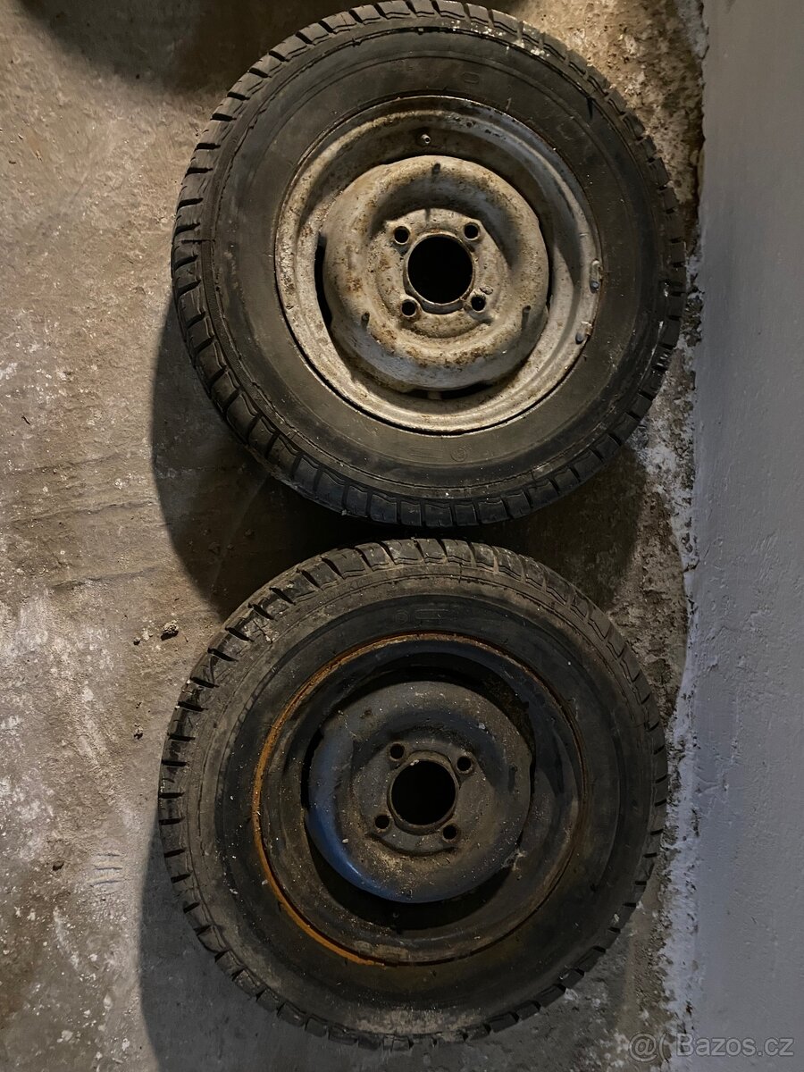 Škoda 1203 kola r15