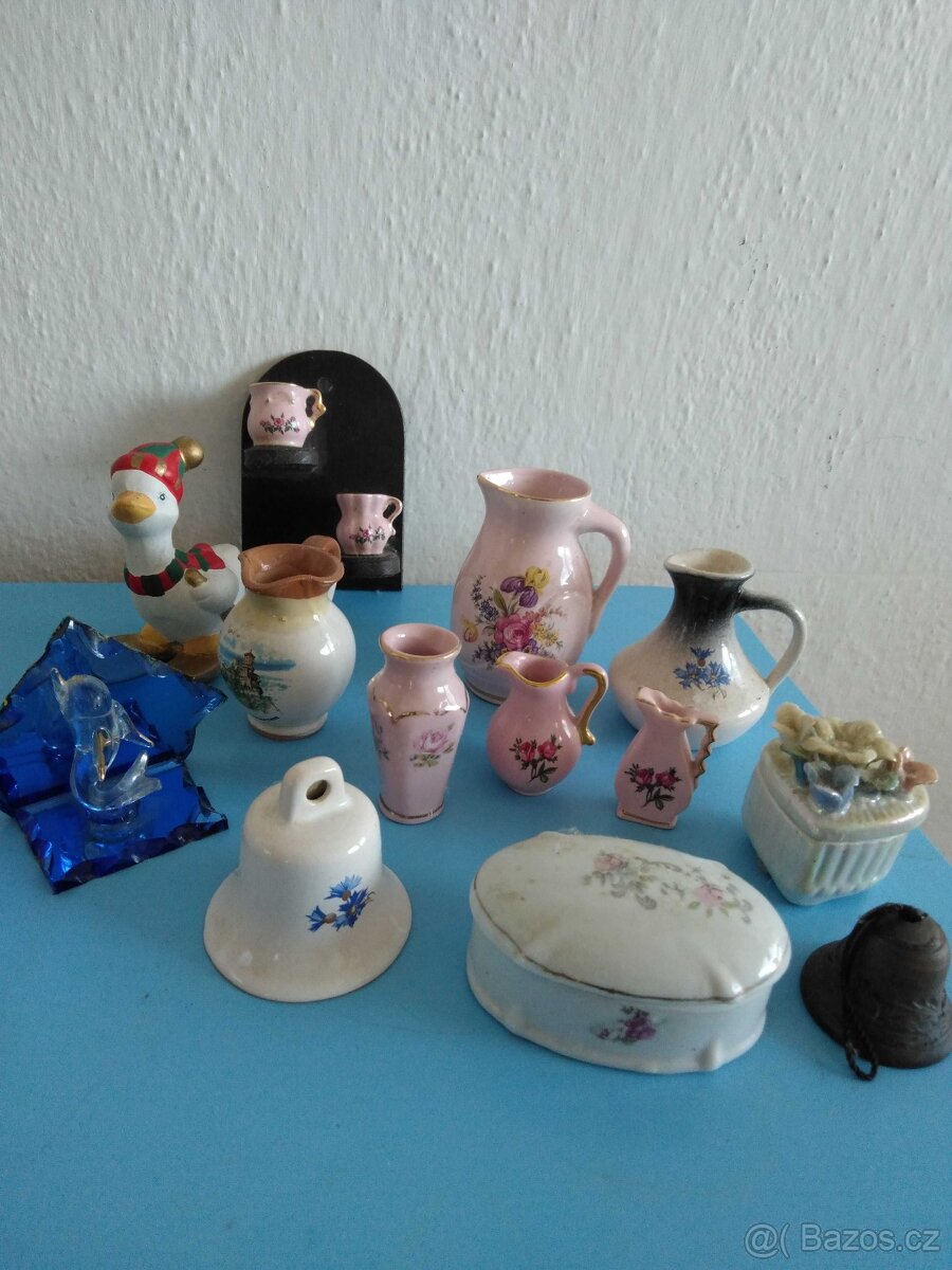 různé drobné předměty
