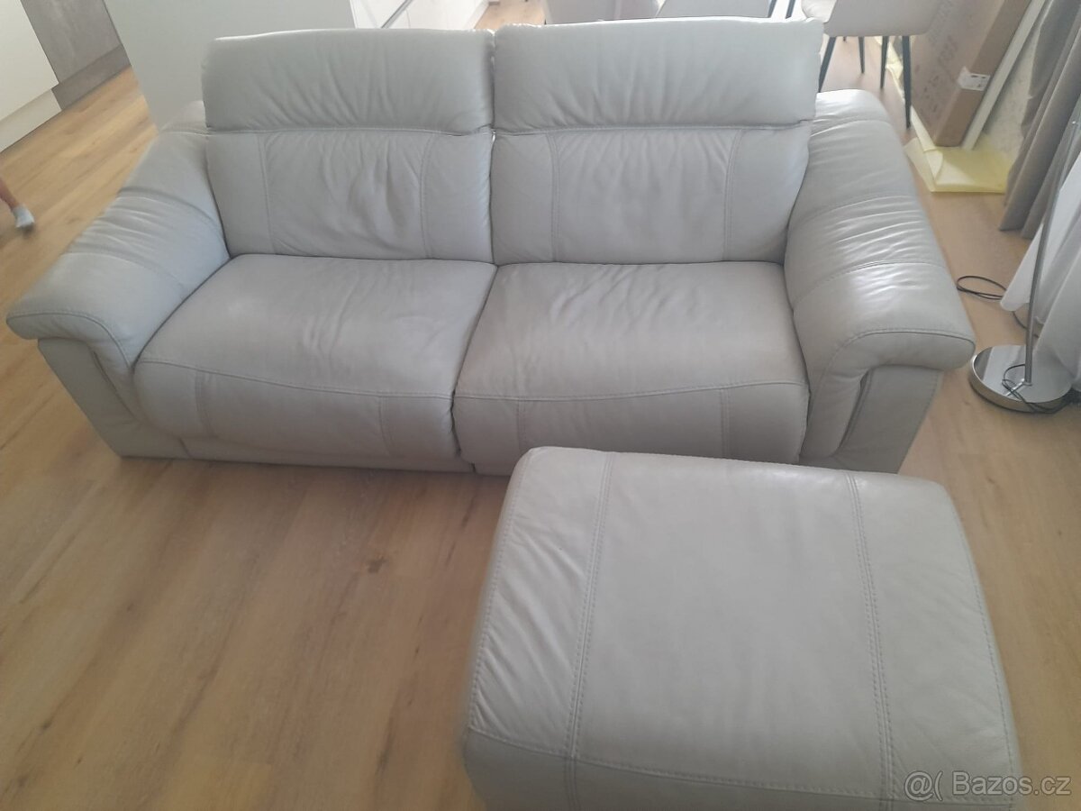 Kožená sedačka Celina s taburetem