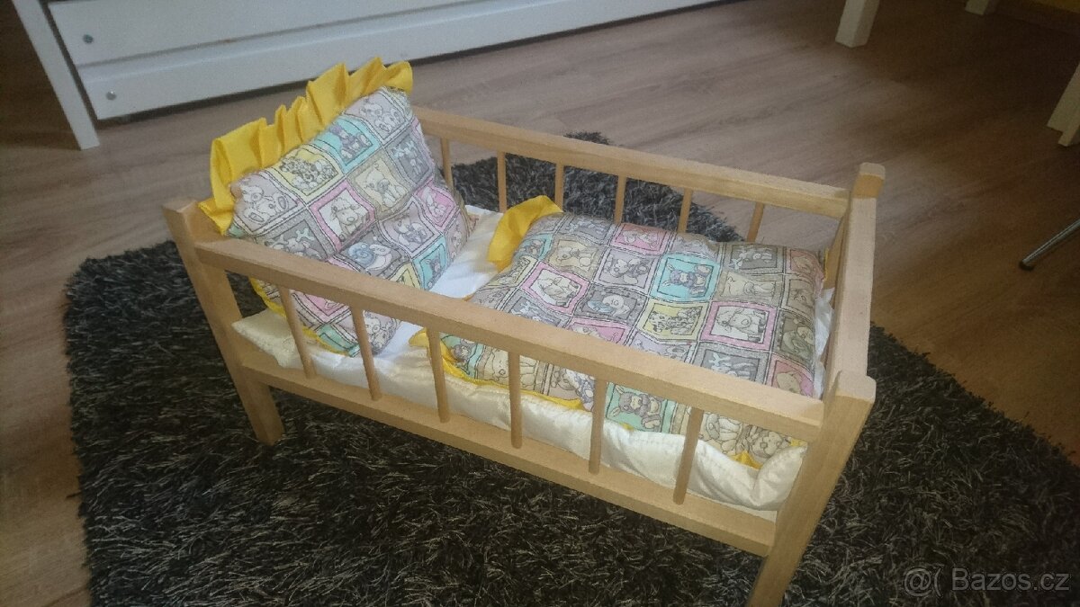 Postýlka pro panenky dřevo