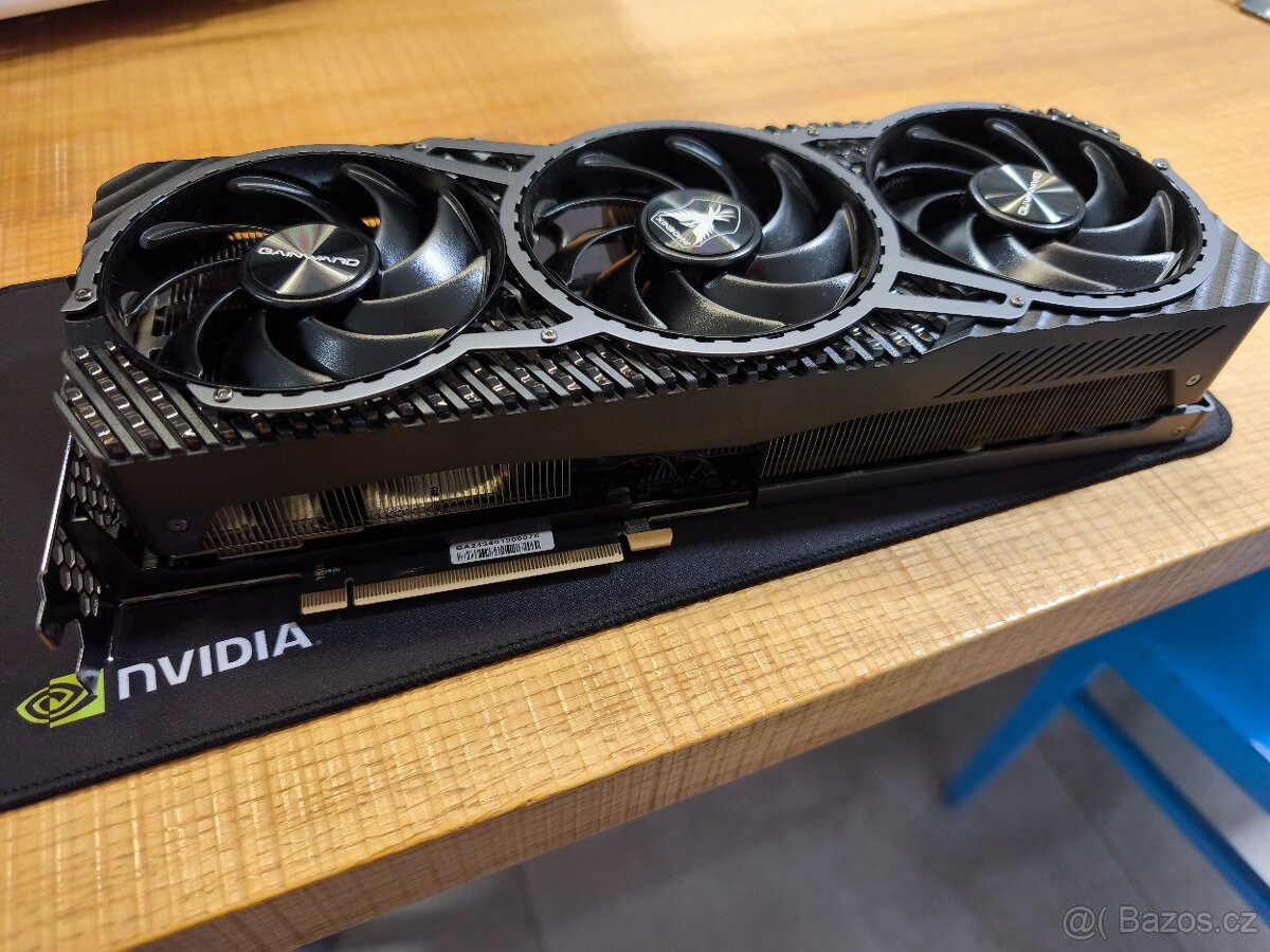 Prodám graf kartu GAINWARD GeForce RTX 4080 SUPER Phoenix GS