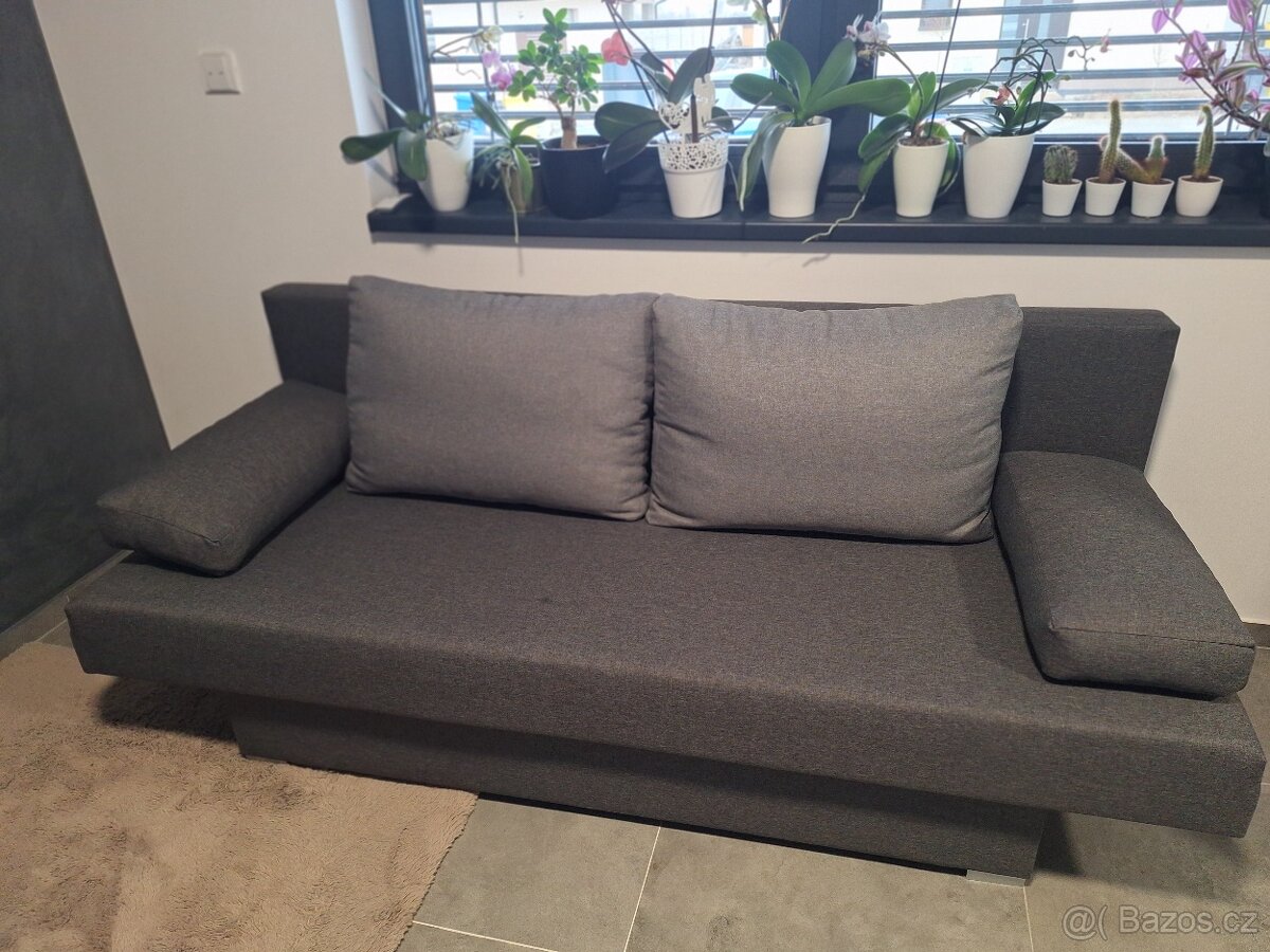 Pohovka / gauč jako nový, rozkládací, šedá