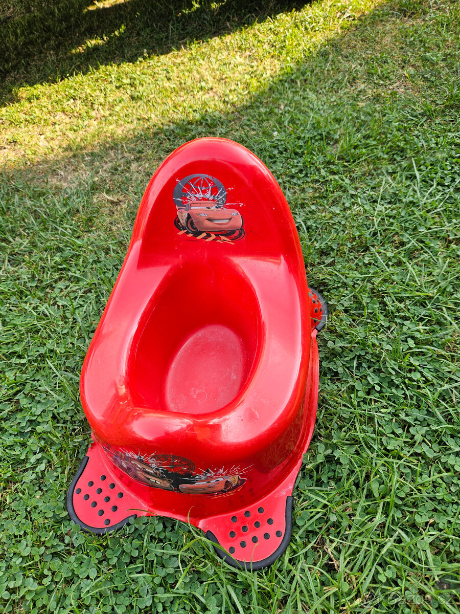 Nočník červený (auta)