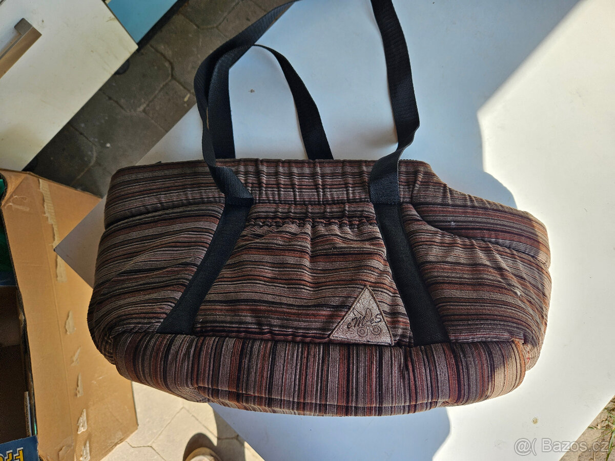 Přenosná psí taška