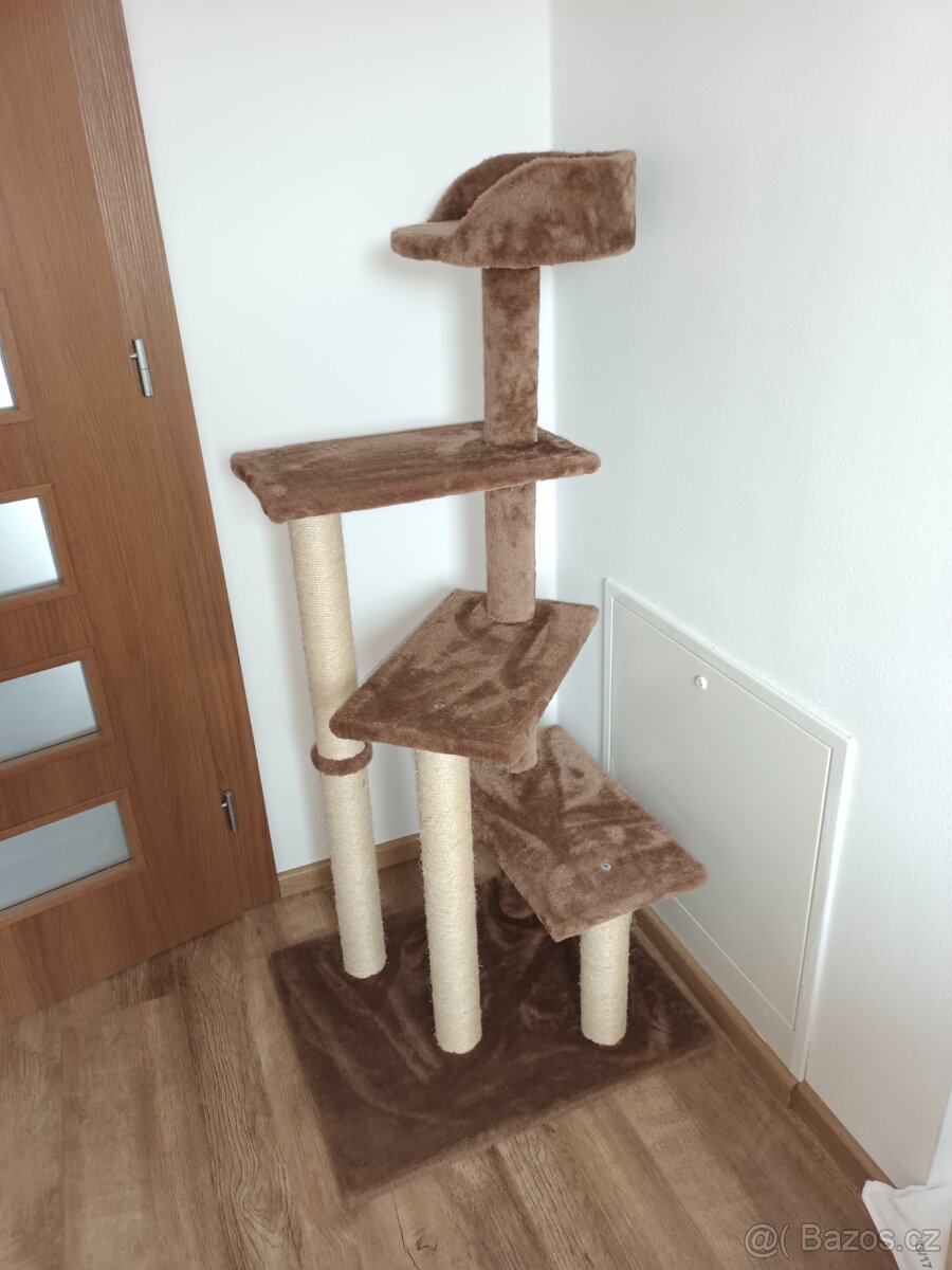 Škrabadlo/odpočívadlo