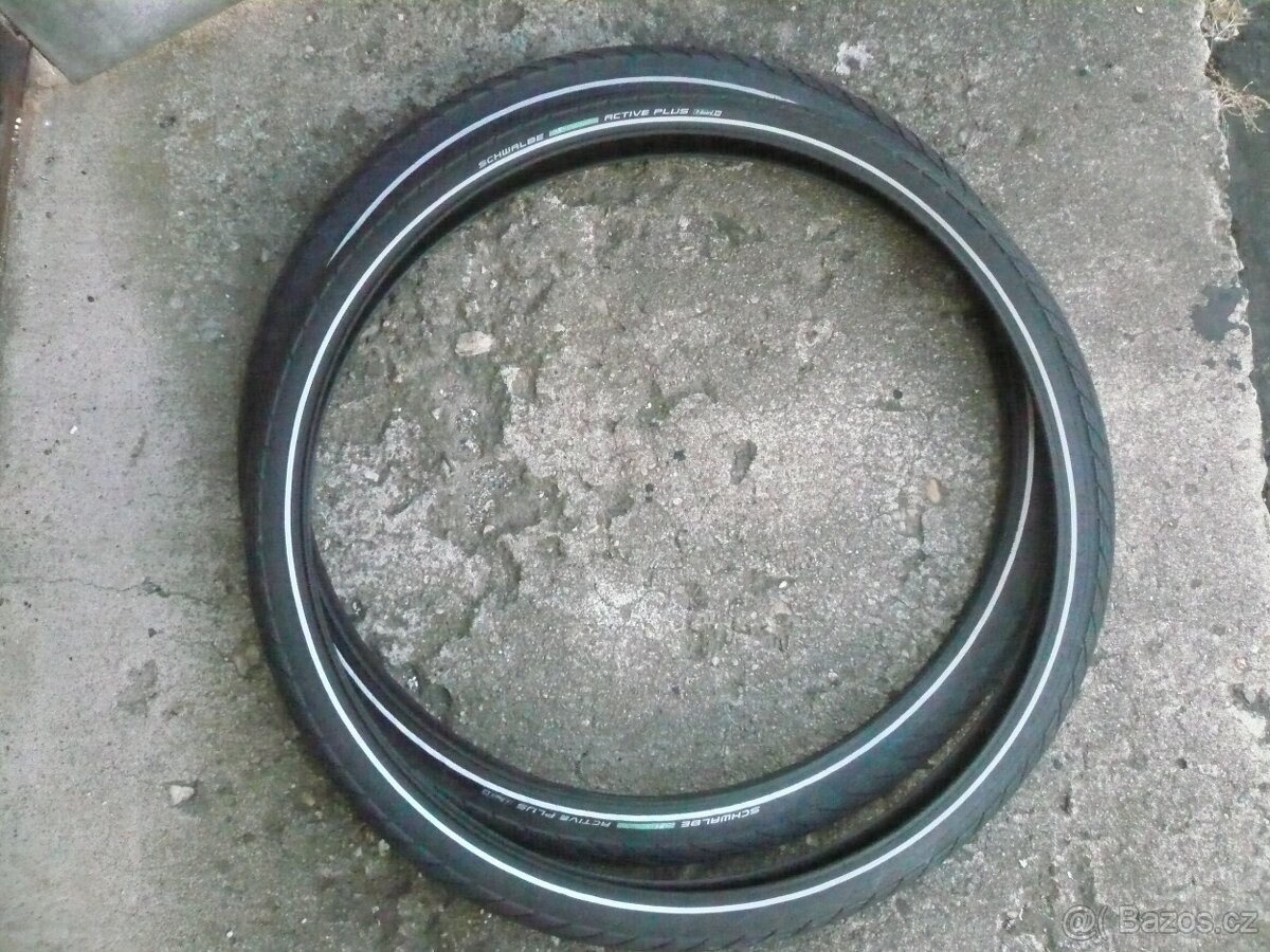 PLÁŠTĚ NA KOLO-ELEKTROKOLO