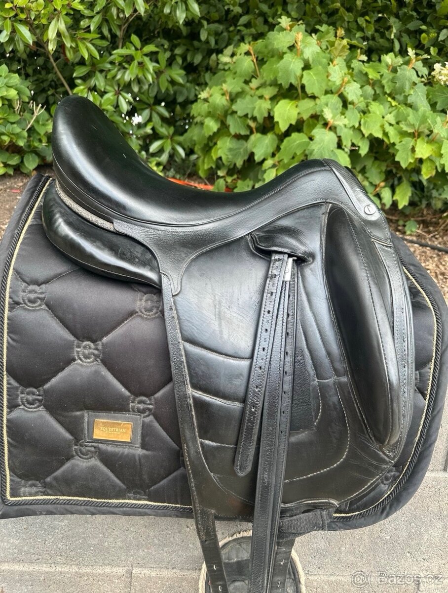 Drezurní sedlo Devoucoux Makila Harmonie Lab