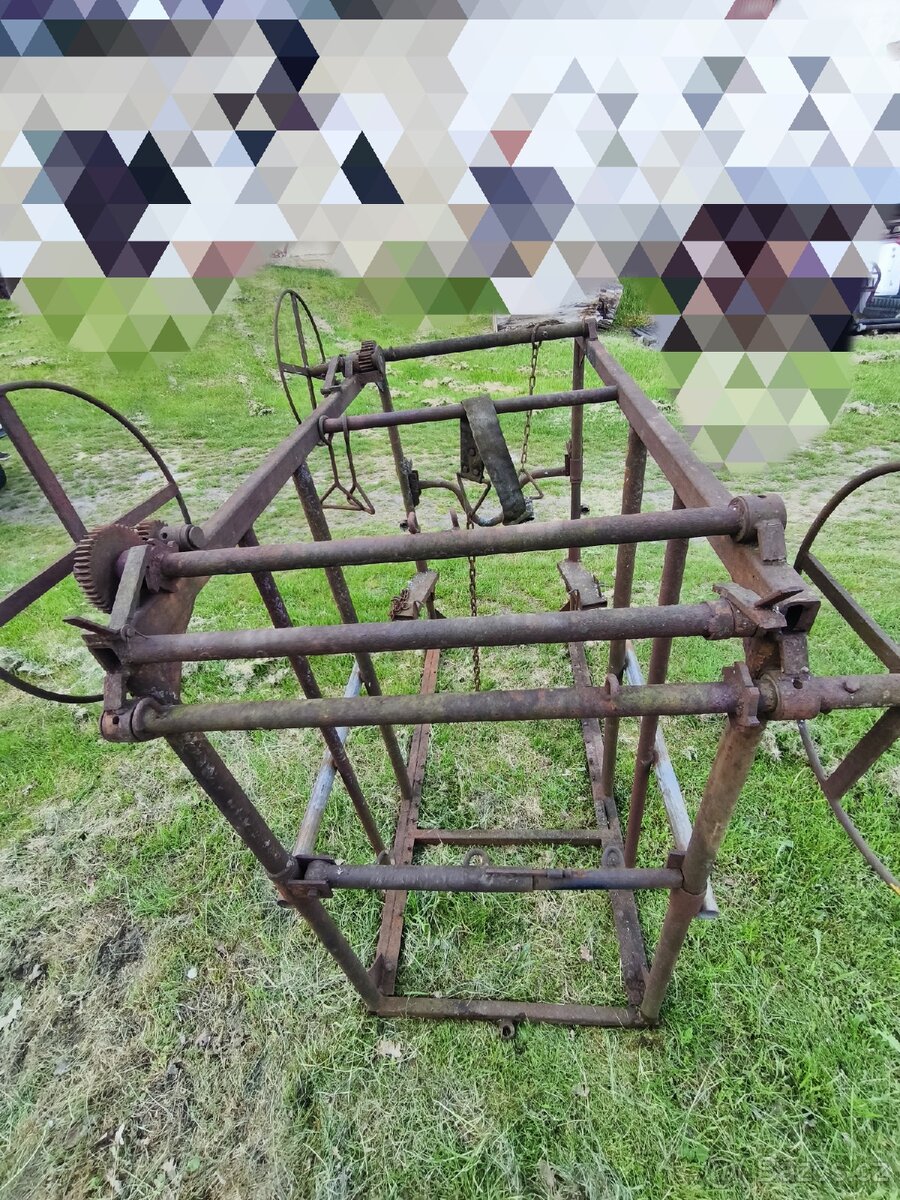 Fixační paznehtářská klec na skot