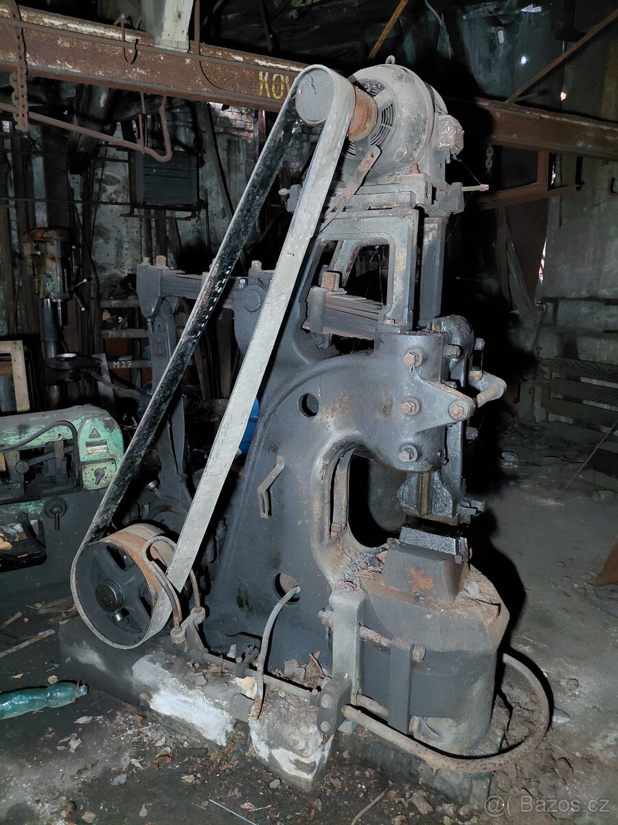 Kovářský buchar Ajax 2