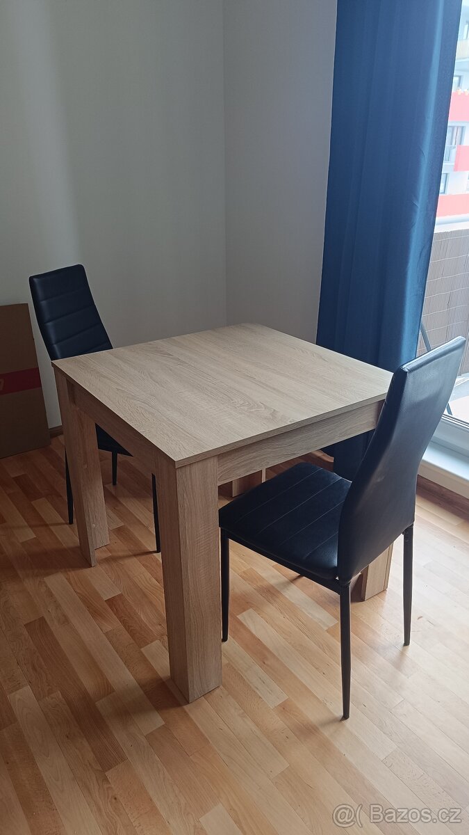 Stůl a židle