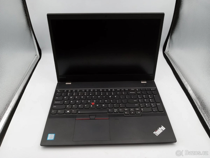 Lenovo Thinkpad T570 | i5 • 8GB RAM • 256GB SSD